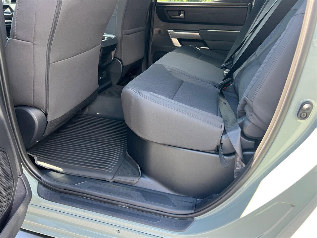 2025 Toyota Tundra SR5 CrewMax photo 20
