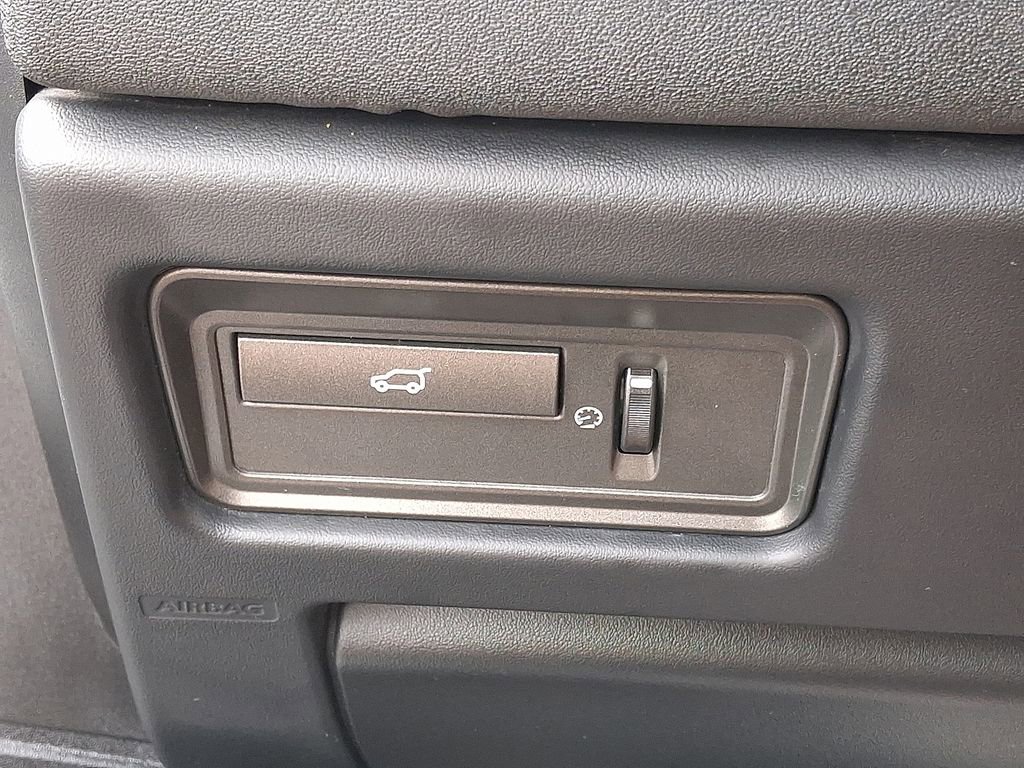 2015 Land Rover Range Rover Evoque Pure Plus photo 24
