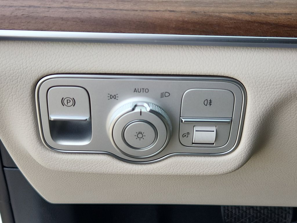 2026 Mercedes Benz GLE 450 4MATIC photo 14