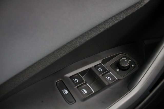 2025 Volkswagen Jetta 1.5T SE photo 18