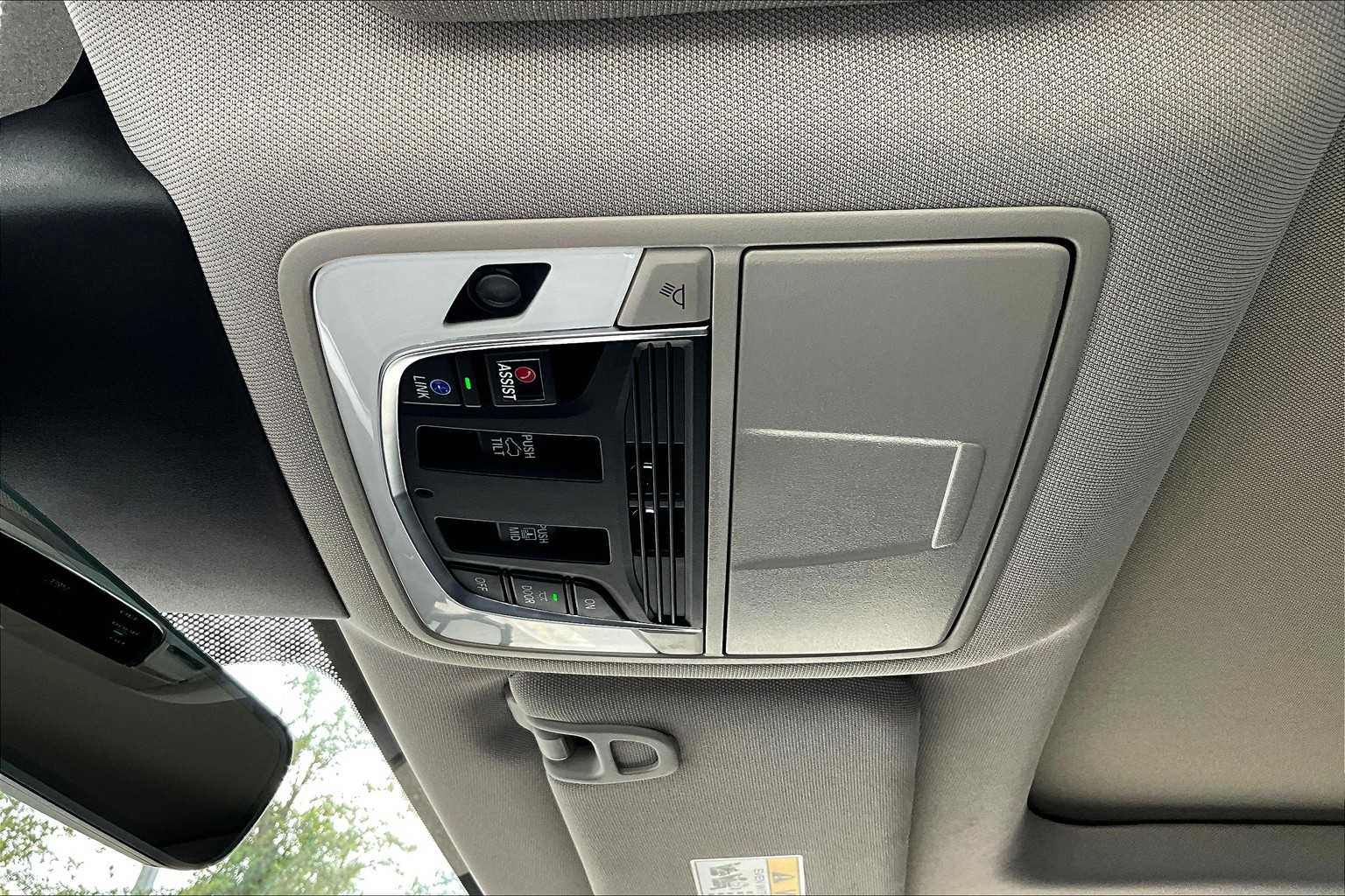 2024 Acura MDX photo 30