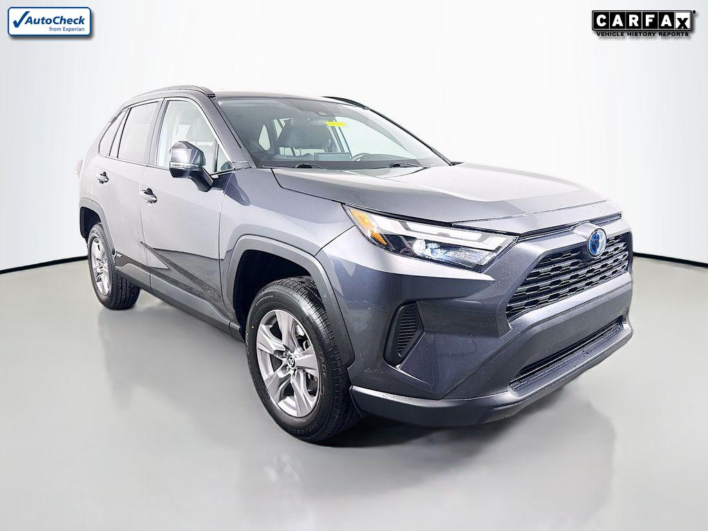 2023 Toyota RAV4 Hybrid XLE photo 2