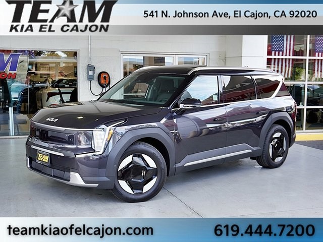 2026 Kia EV9 Wind's photo