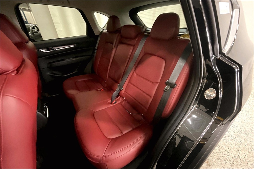 2025 MAZDA CX-5 - Image 9