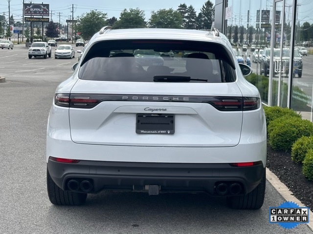 2023 Porsche Cayenne Platinum Edition photo 16