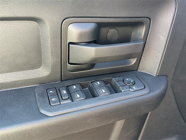 2026 Ram 3500 Tradesman photo 14