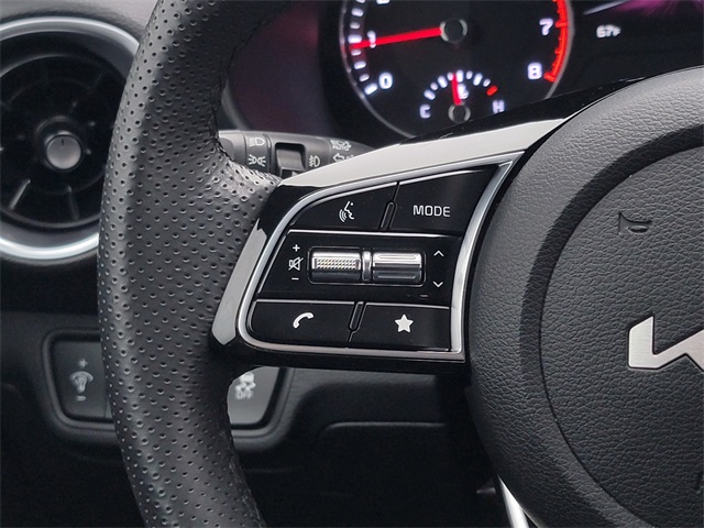 2023 Kia Forte GT-Line photo 27