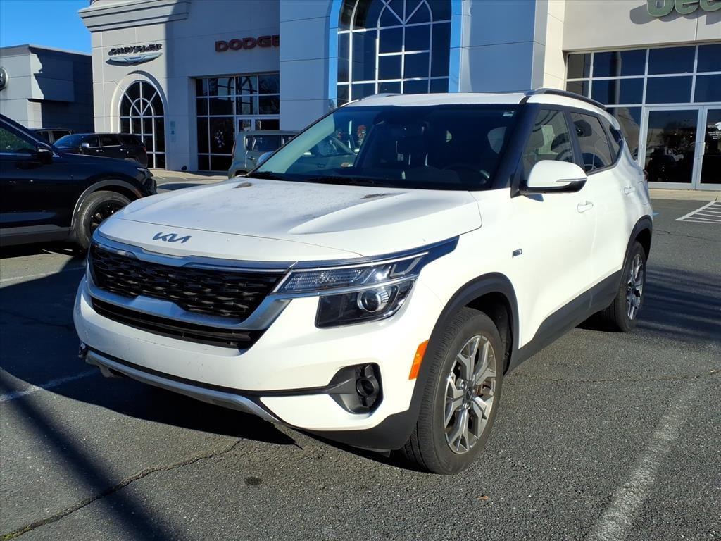 2022 Kia Seltos EX's photo