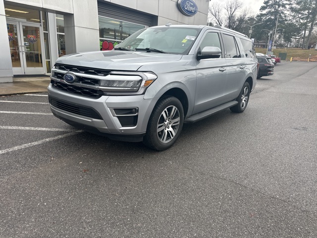 2024 Ford Expedition Limited's photo