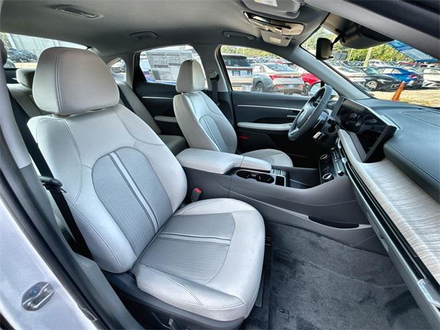 2024 Hyundai Sonata Hybrid SEL photo 25