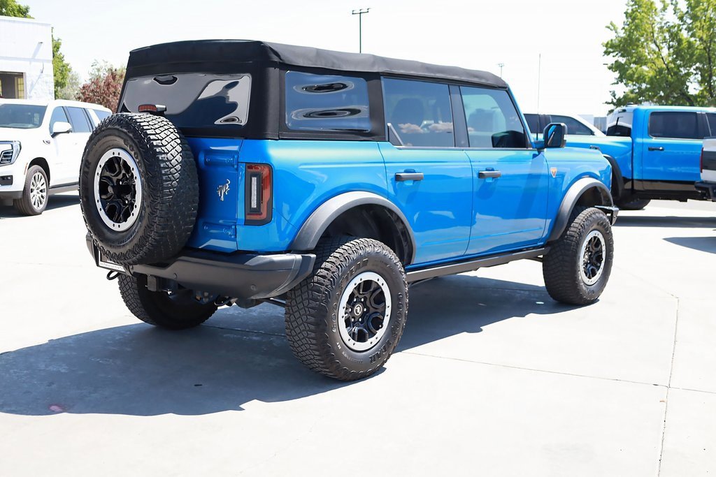2021 Ford Bronco Base photo 4