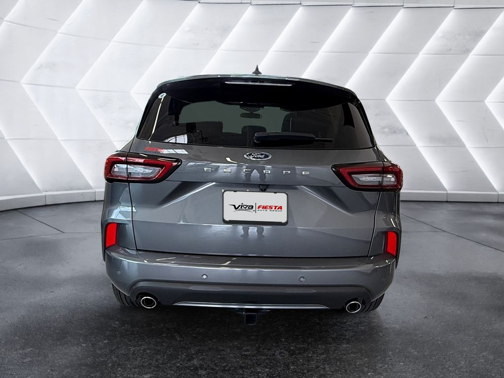 2024 Ford Escape ST-Line photo 5