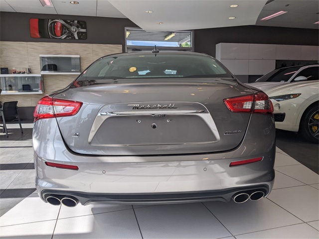 2019 Maserati Ghibli S photo 4