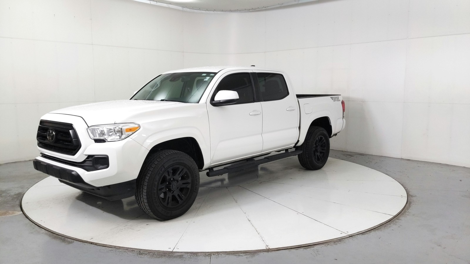 Used 2021 WHITE Toyota SR image 1
