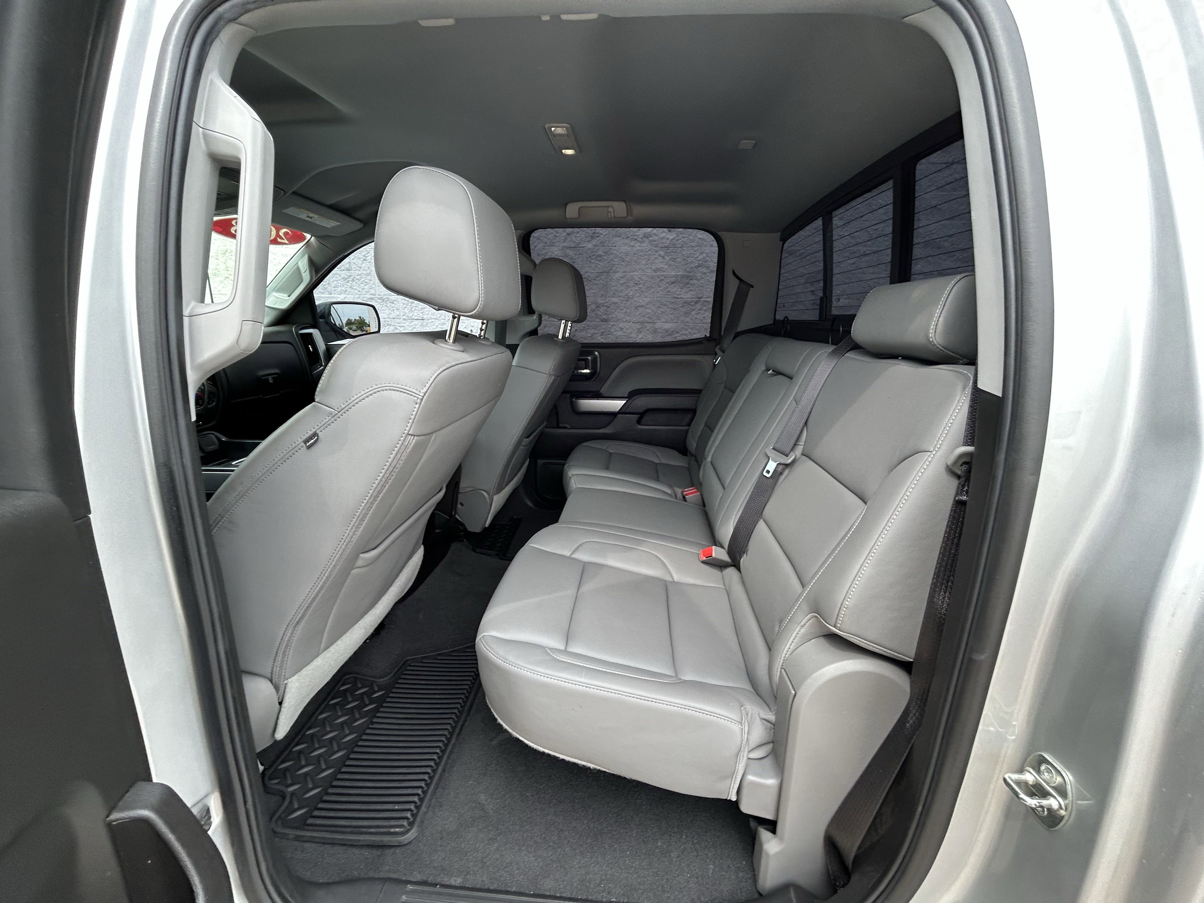 2018 Chevrolet Silverado 1500 LTZ photo 2