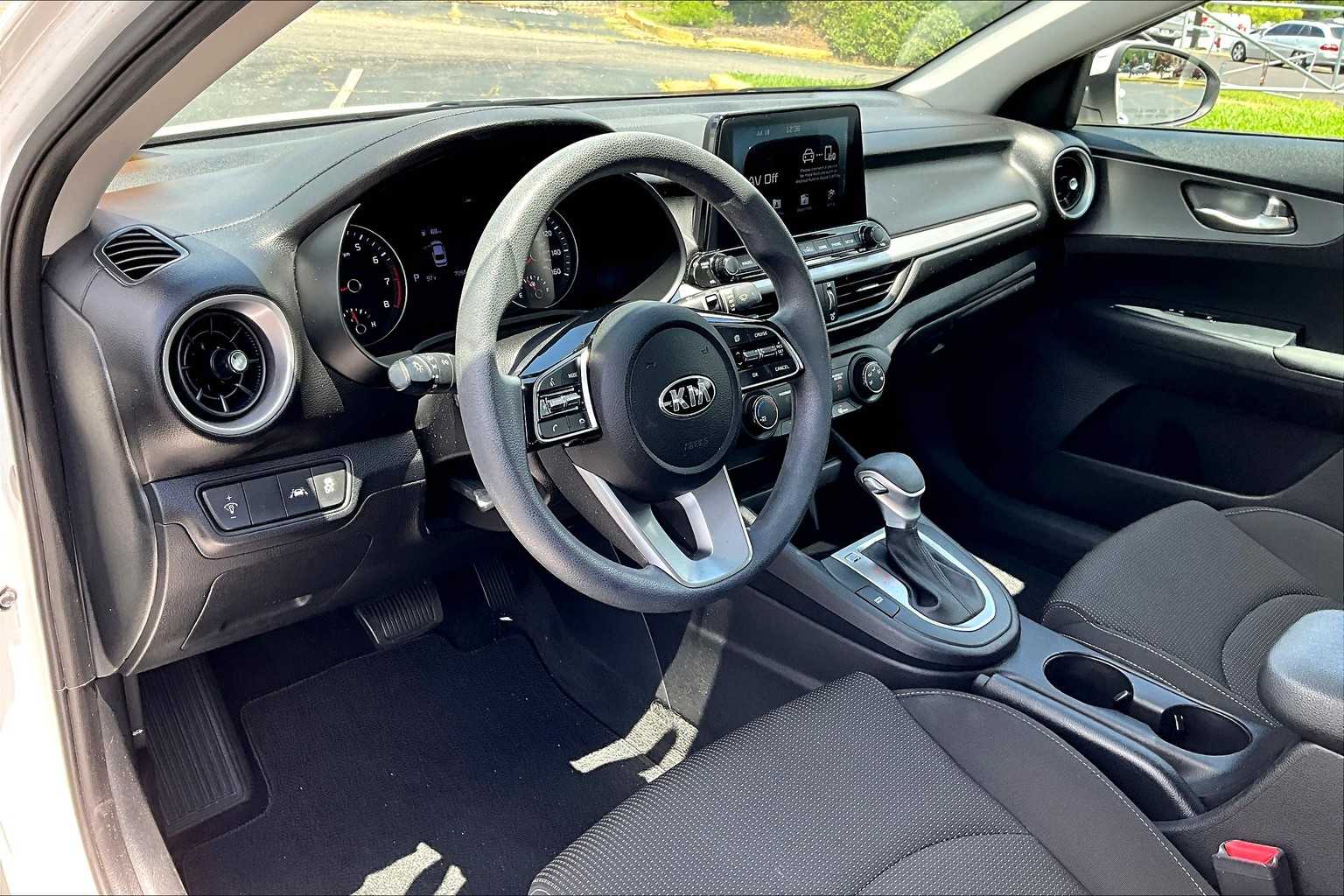 2021 Kia Forte LXS photo 16