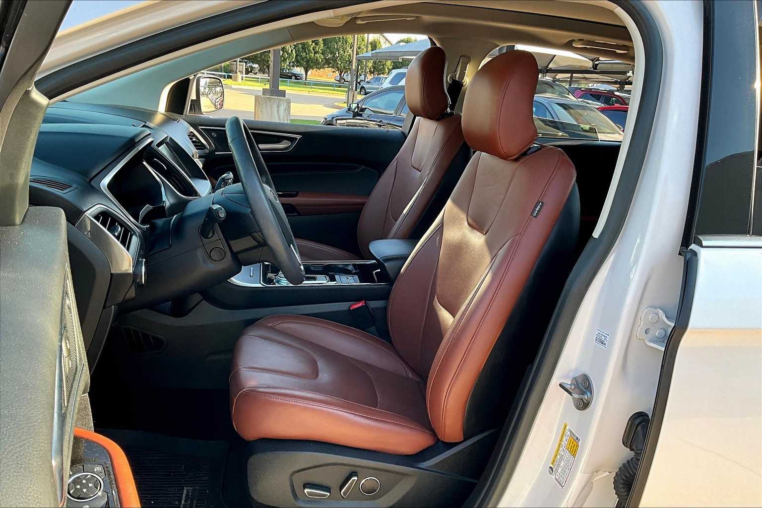2019 Ford Edge Titanium photo 7