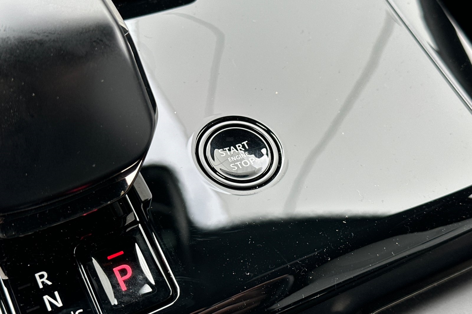 2025 Land Rover Range Rover Sport photo 25