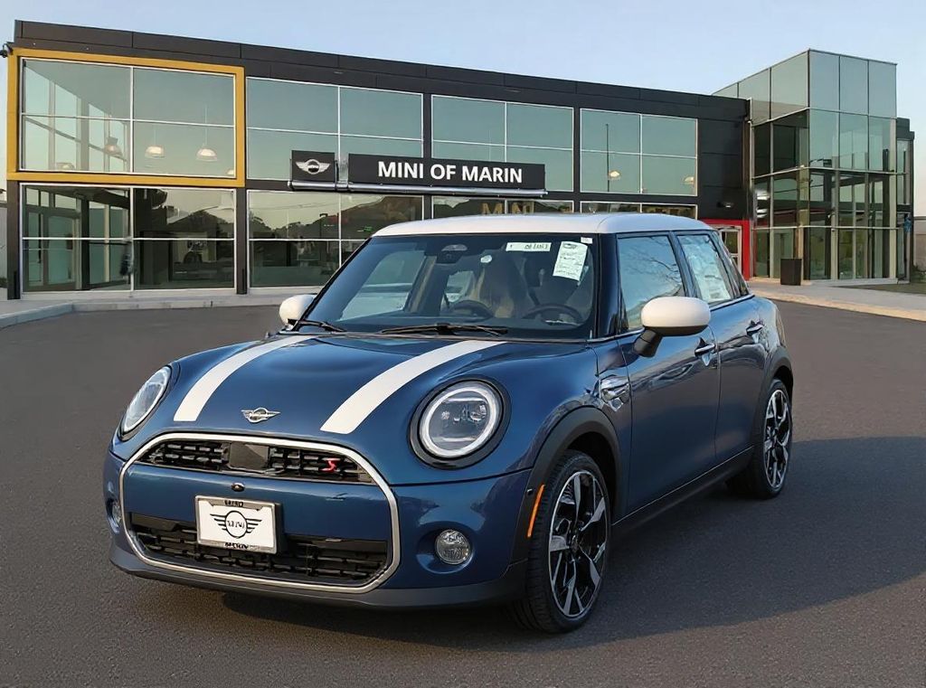 2026 MINI Hardtop 4 Door S's photo