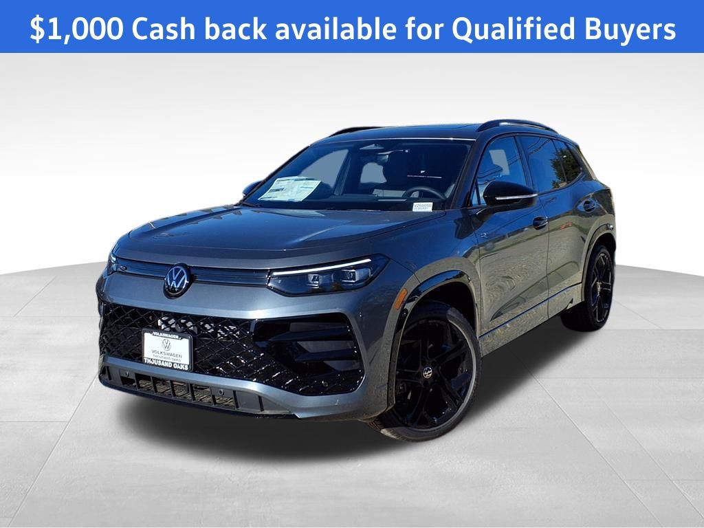 2026 Volkswagen Tiguan SE R-LINE BLACK's photo