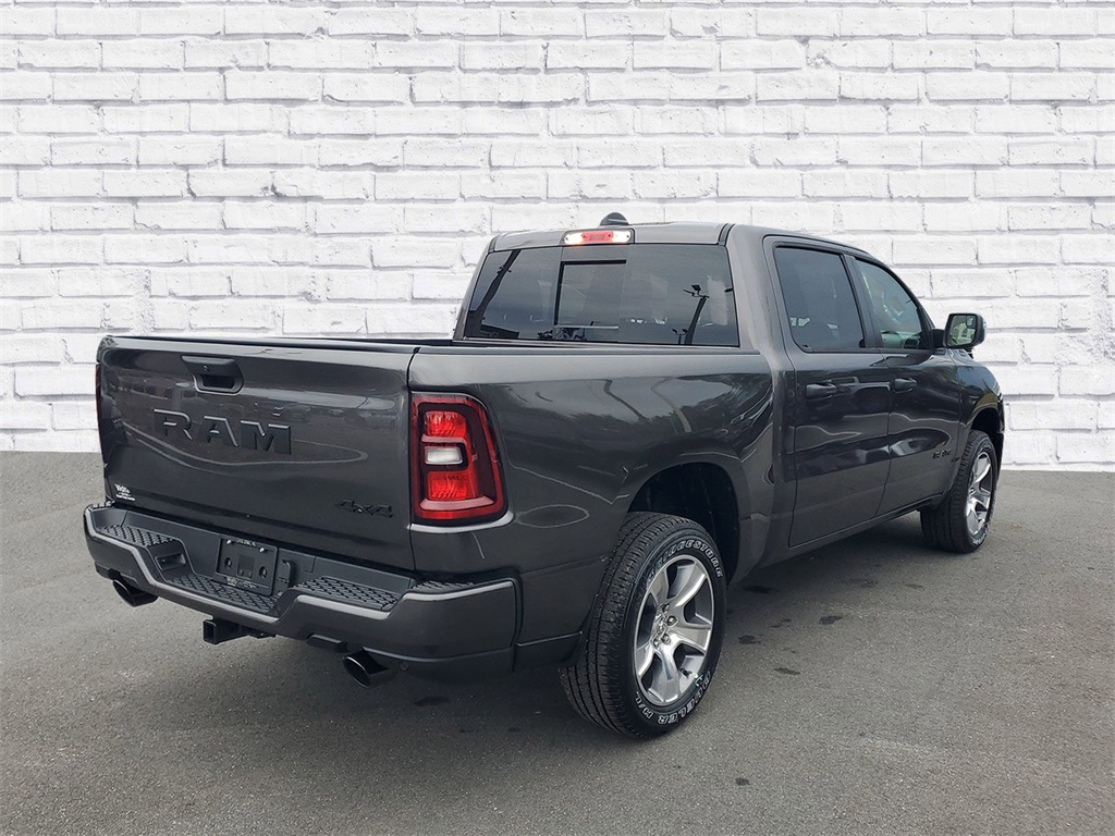 2026 Ram 1500 Express photo 2