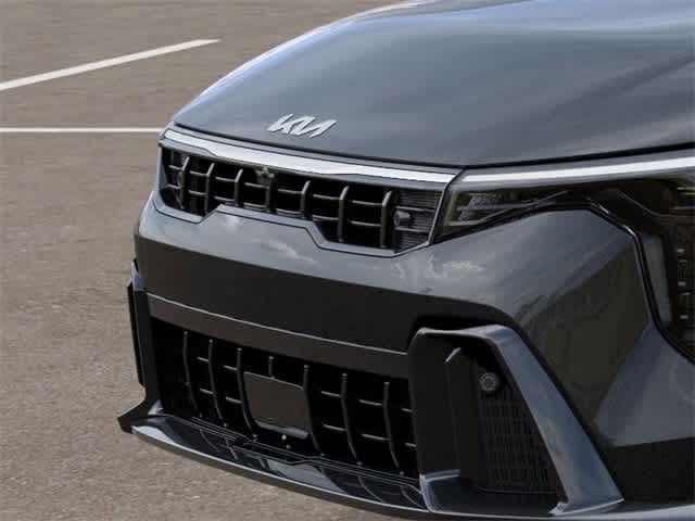 2025 Kia K4 GT-Line Turbo photo 11