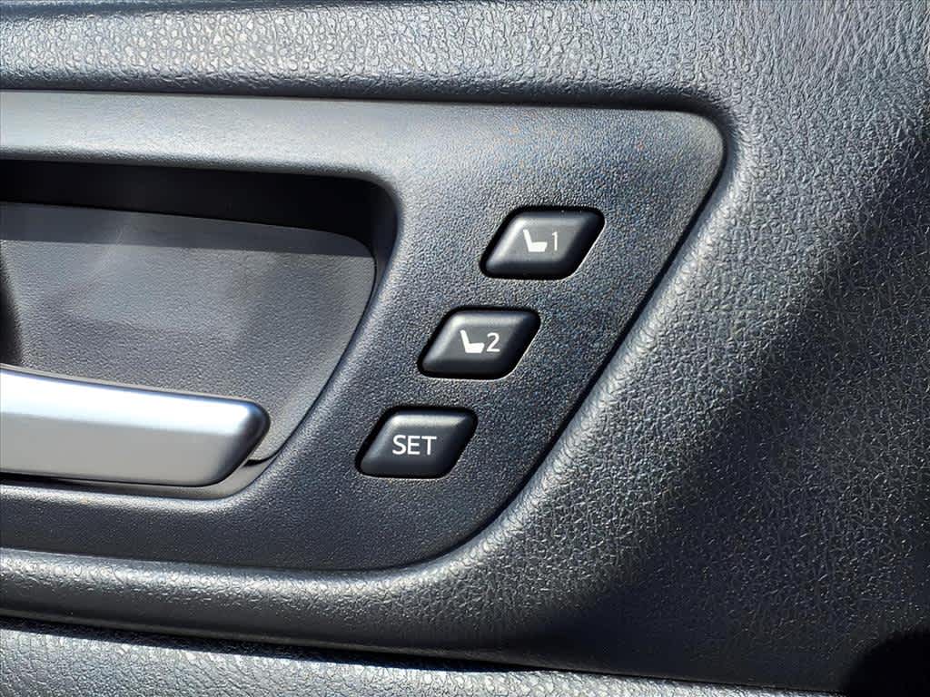 2019 Toyota Highlander Limited photo 13