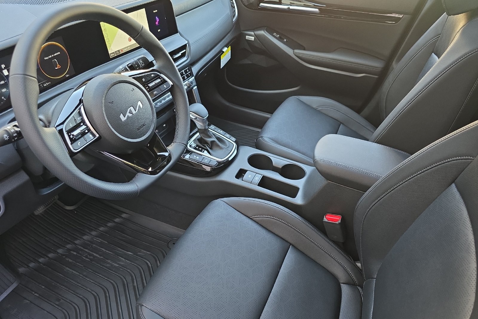 2026 Kia Seltos SX photo 6