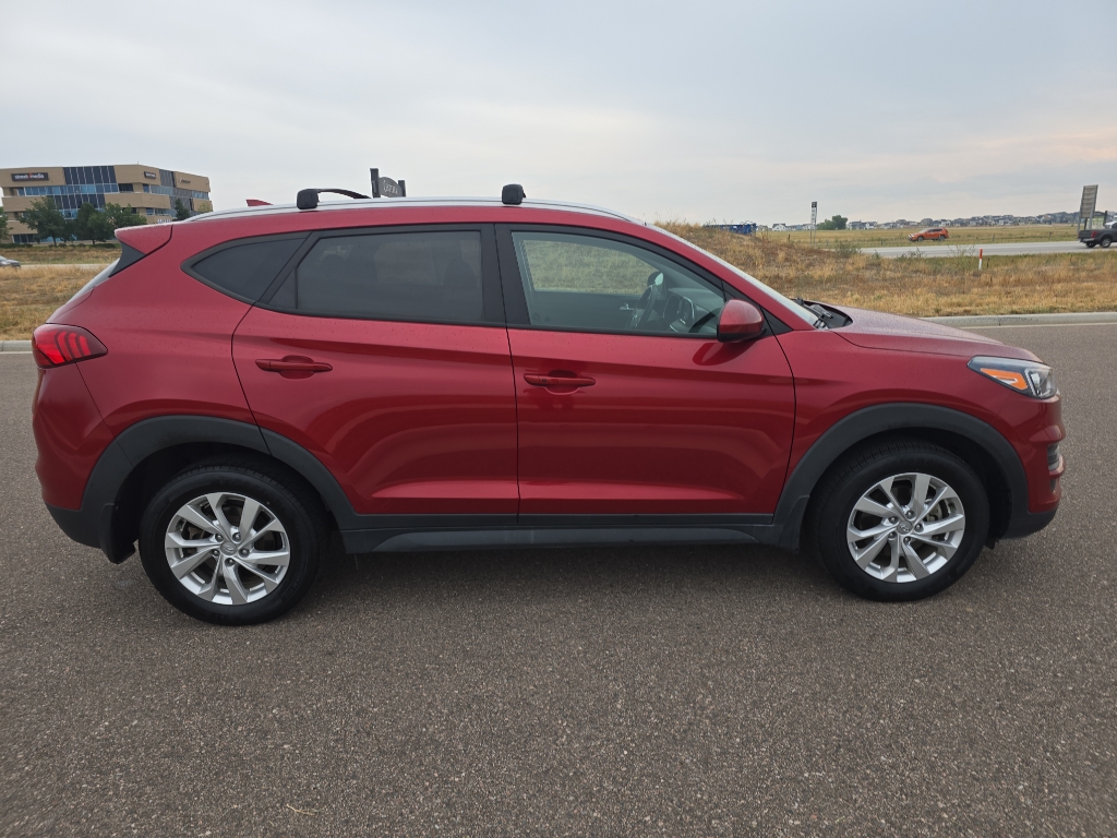 2021 Hyundai Tucson Value photo 3