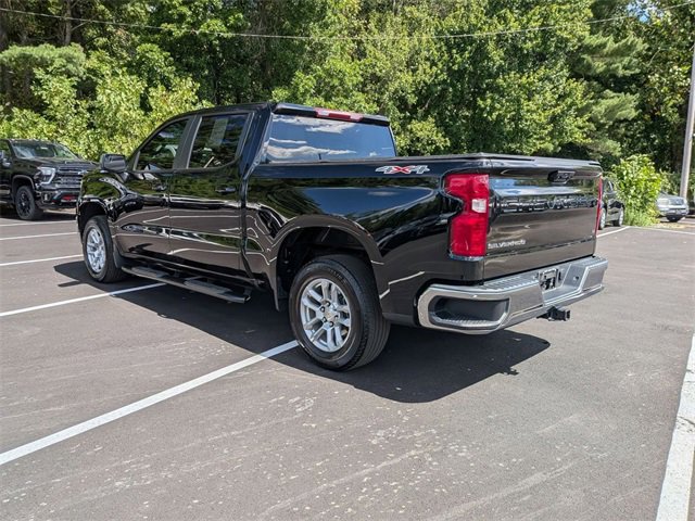 2022 Chevrolet Silverado 1500 LT photo 5