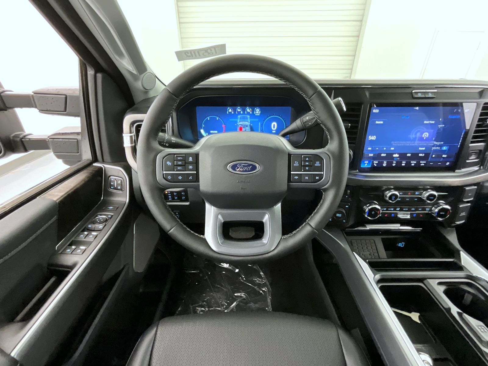 2025 Ford F-350 Lariat photo 11