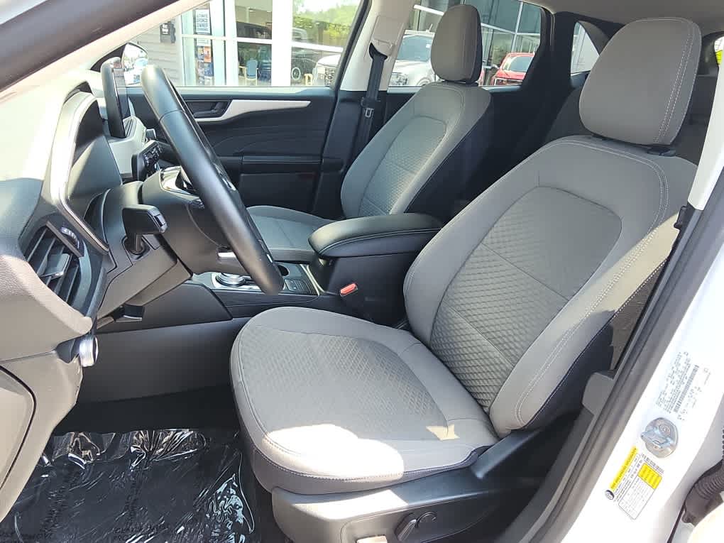 2022 Ford Escape SE photo 5
