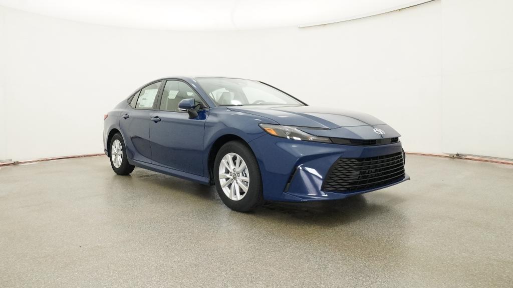 2025 Toyota Camry LE photo 30