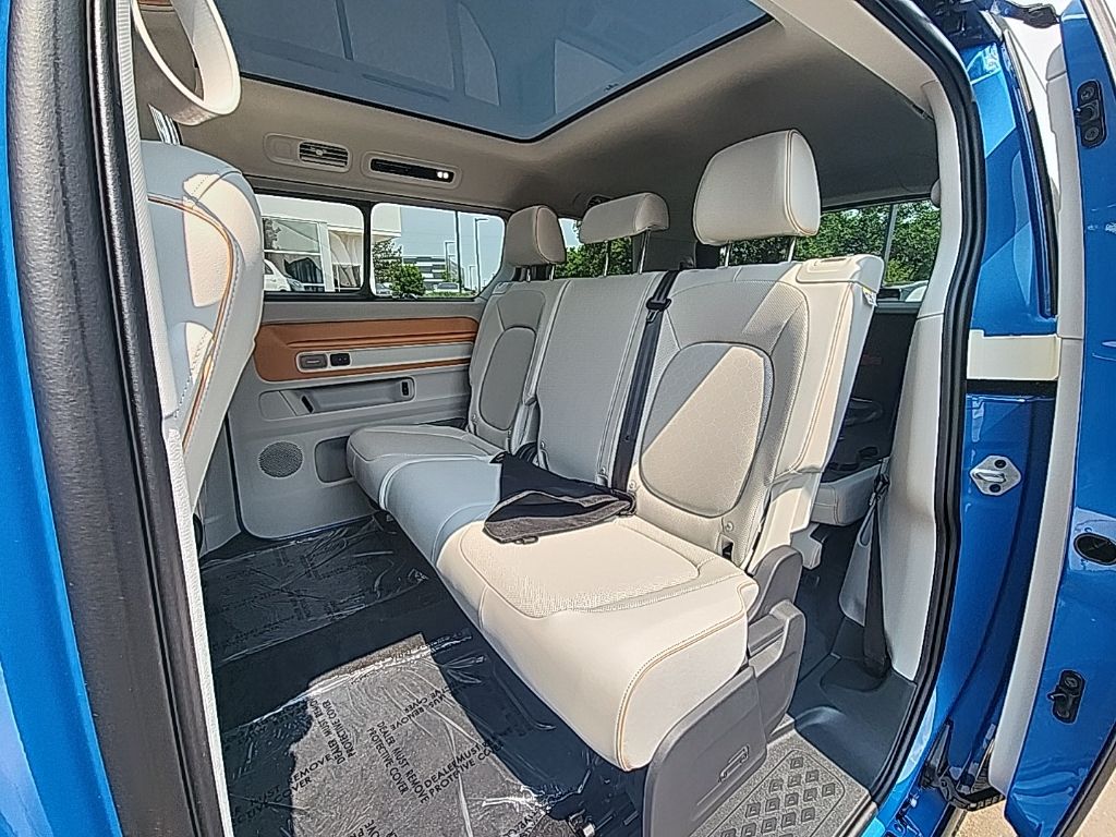 2025 Volkswagen ID. Buzz photo 22
