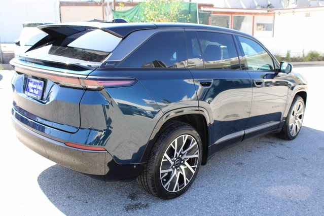 2025 Jeep Wagoneer S Limited photo 3