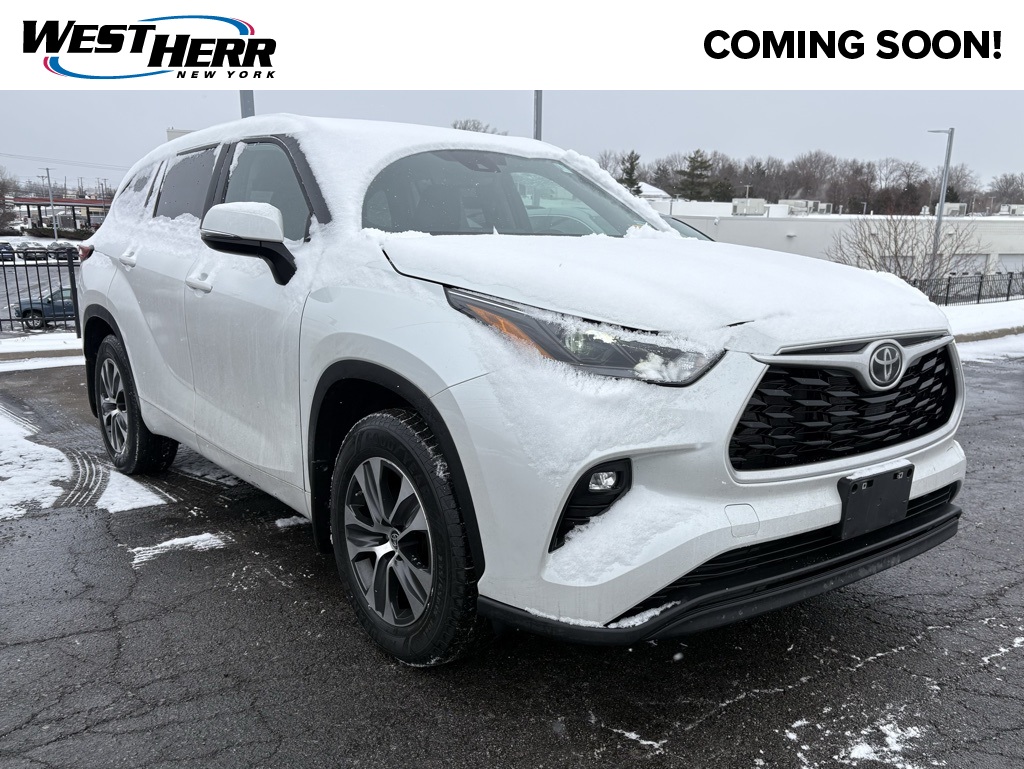 2023 Toyota Highlander XLE's photo