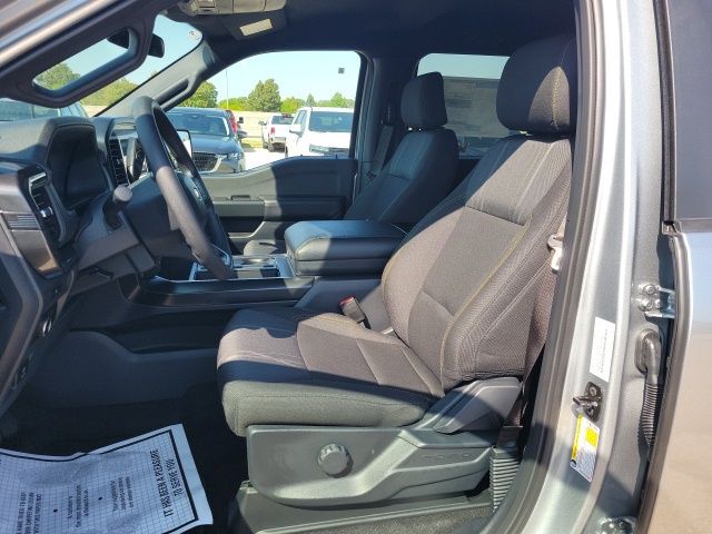 2025 Ford F-150 STX photo 13