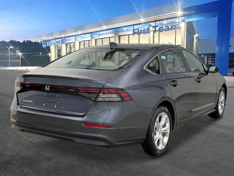 2025 Honda Accord LX photo 4