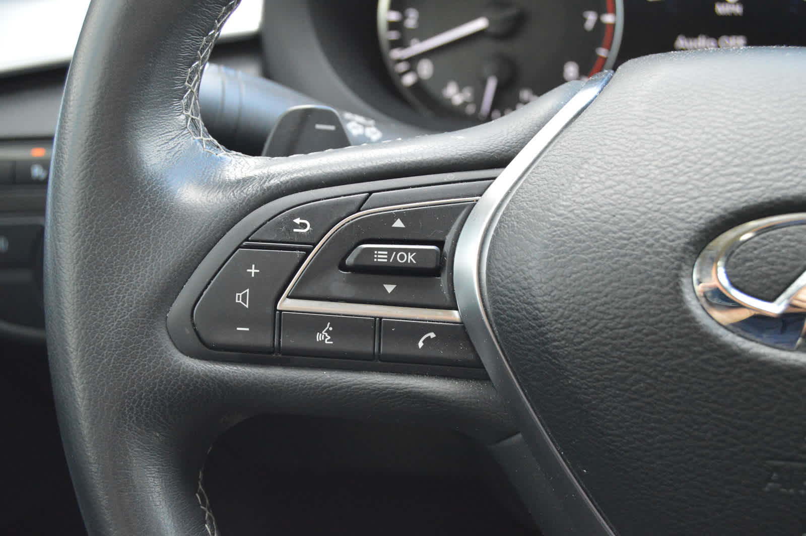 2020 Infiniti QX50 Luxe photo 22