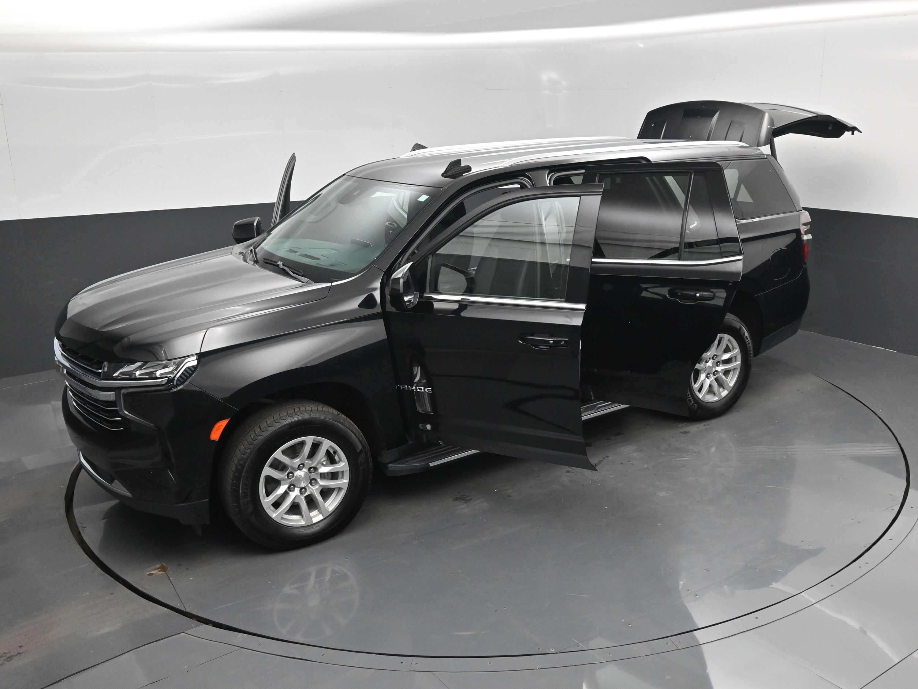 2023 Chevrolet Tahoe LT photo 30