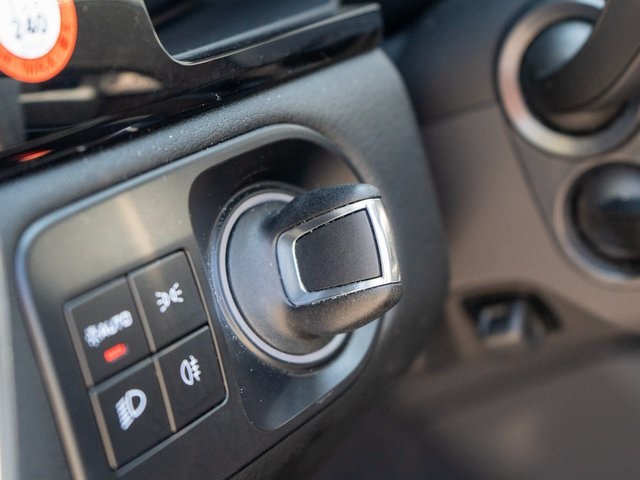 2022 Porsche Cayenne Coupe Base photo 28
