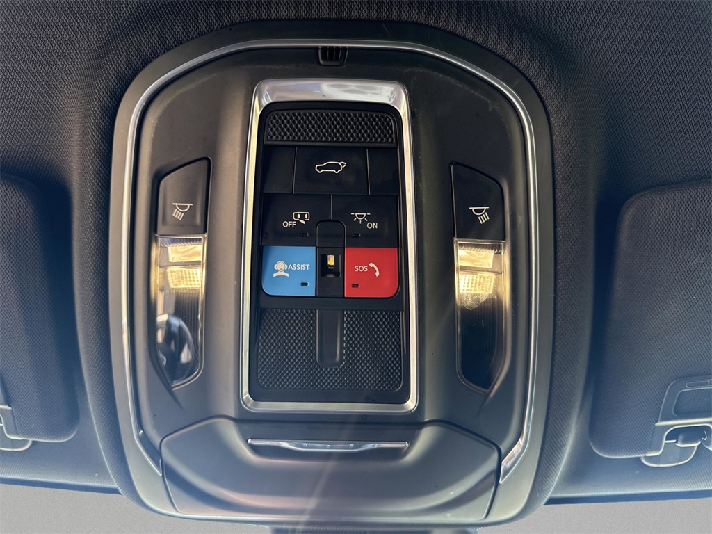 2023 Jeep Grand Cherokee Altitude photo 15