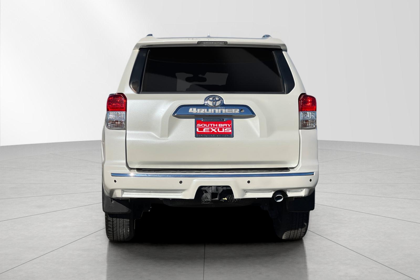 2012 Toyota 4Runner SR5 photo 4