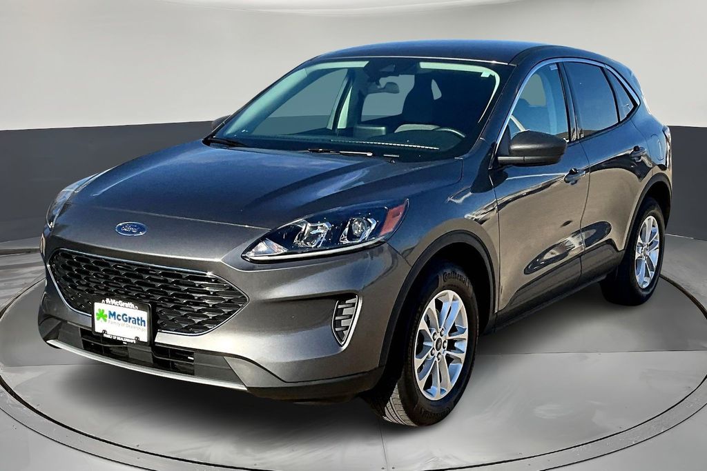 2022 Ford Escape SE photo 3
