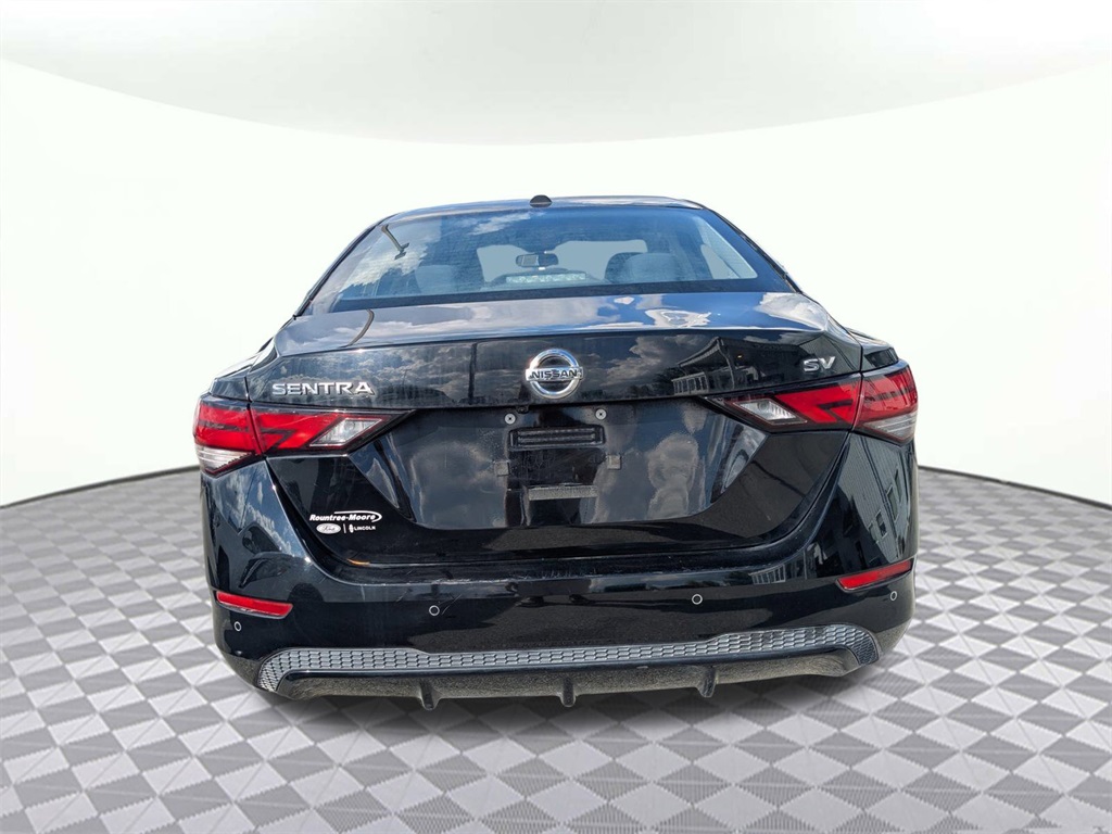 2022 Nissan Sentra SV photo 4
