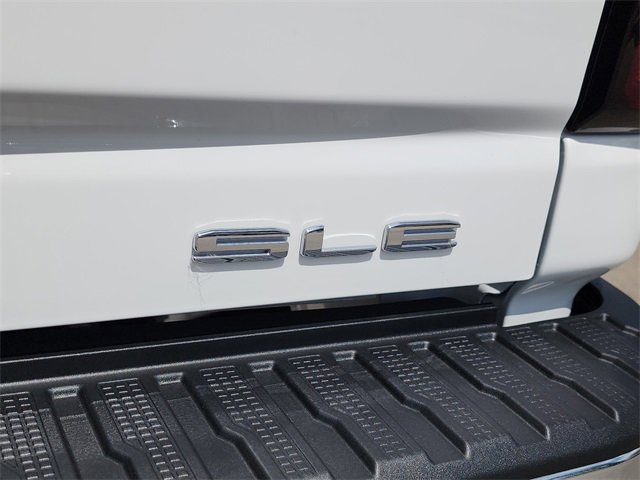 2025 Gmc Sierra 2500 HD SLE photo 4