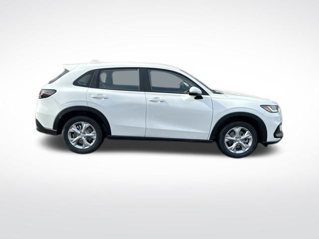 2025 Honda HR-V LX photo 7