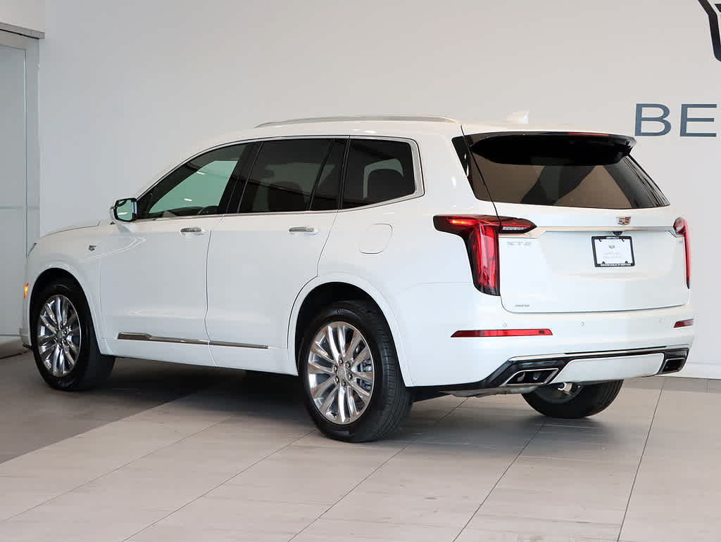 2023 Cadillac XT6 Premium Luxury photo 2