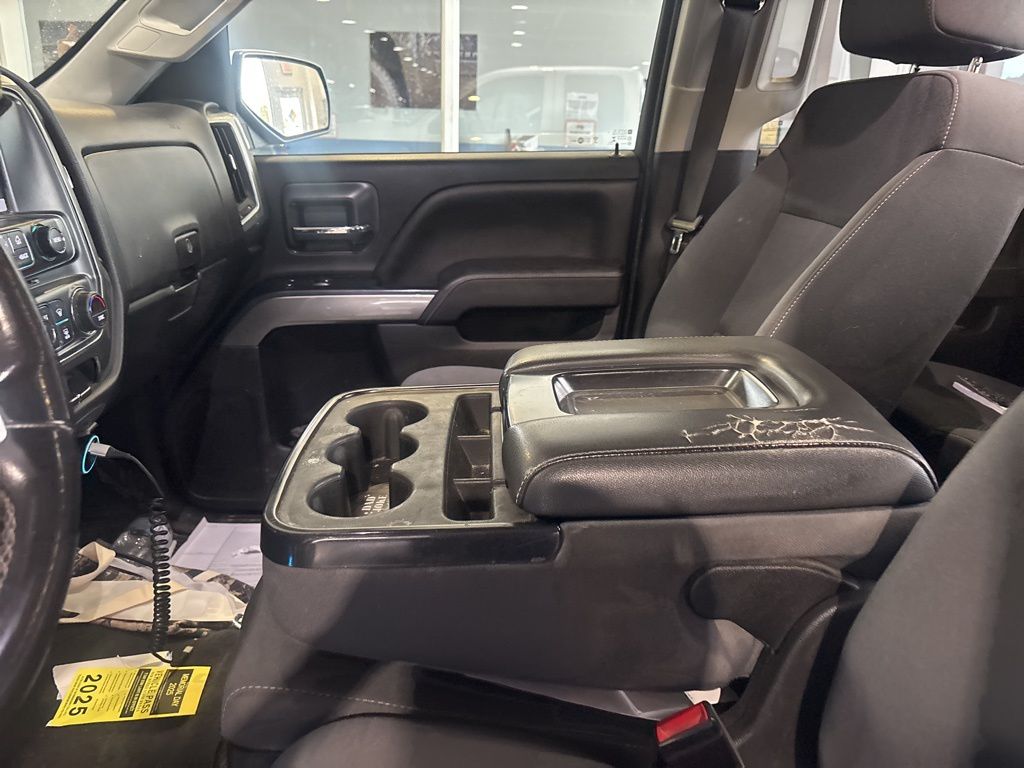 2019 Chevrolet Silverado 1500 LT photo 19