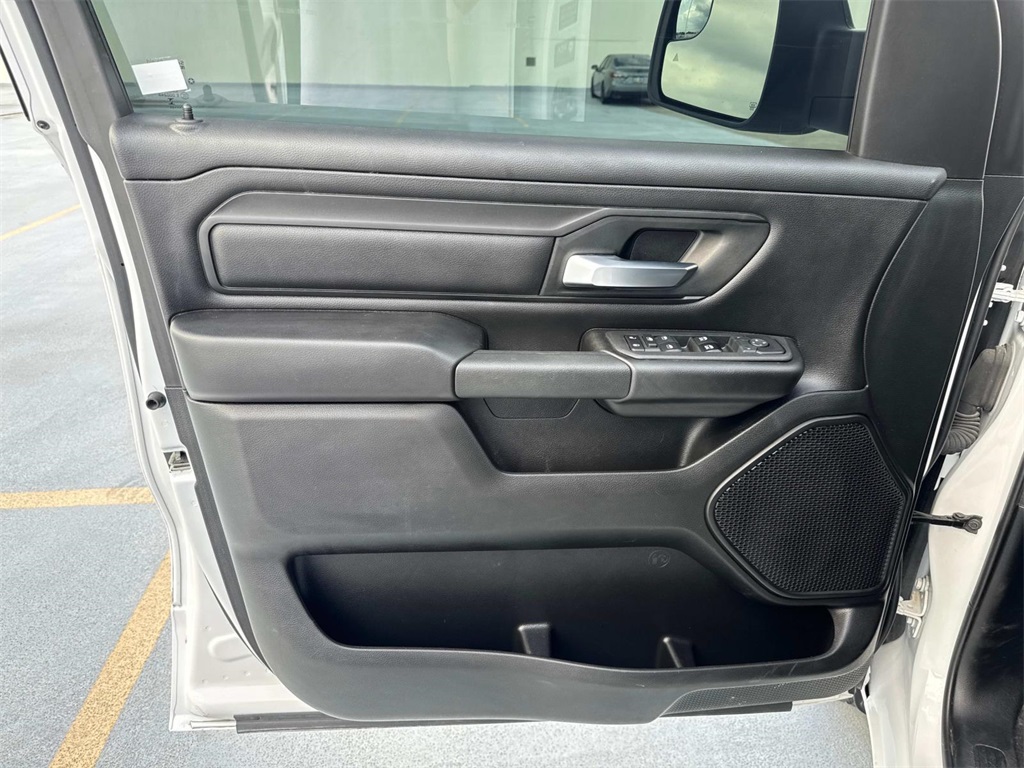 2025 Ram 1500 Tradesman photo 19
